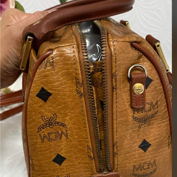 Authentic MCM Small Boston Bag Visetos - Picture 3 of 16